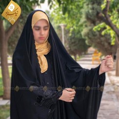 تصویر چادر جده گلدوزی طرح آلاله 