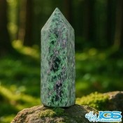 تصویر منشور زئوسیت روبیک (یاقوت سرخ) 