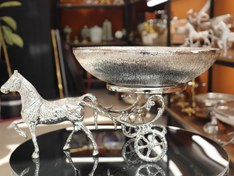 تصویر میوه خوری آلومینیومی مدل کالسکه اسب رنگ سیلور و طلایی - طلایی 