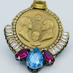 تصویر گل‌ سینه سه رخ (آبی ارغوانی) 