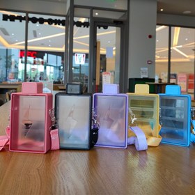 تصویر قمقمه آب طرح مستطیلی بنددار 