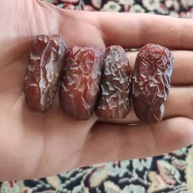 تصویر خرما پیارم حاجی آباد تازه و لذیذ بسته سه کیلویی 