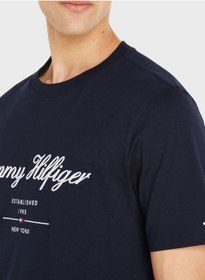 تصویر تی‌شرت گردن گرد با لوگوی اسکریپت برند Tommy Hilfiger Script Logo Crew Neck T-Shirt