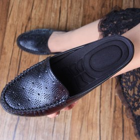 تصویر صندل زنانه طبی جلوبسته گلدار 