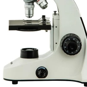تصویر میکروسکوپ تحقیقاتی زیتازی مدل Laborator 
