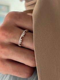 تصویر انگشتر تاج نگین‌‌دار 