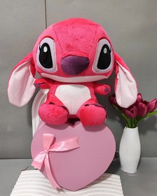 تصویر عروسک استیج صورتی 