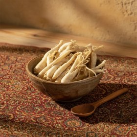 تصویر ریشه جینسینگ سفید 
