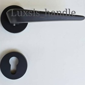 تصویر دستگیره دو تکه مشکی 