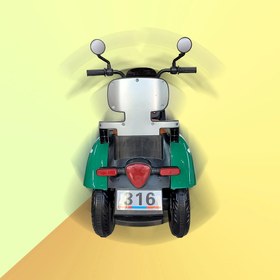 تصویر موتور شارژی طرح موتور وسپا ایتالیایی Vespa