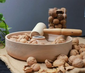 تصویر کاسه گردو شکن 