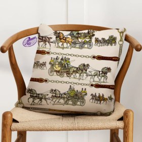 تصویر کوسن طرح هرمس 