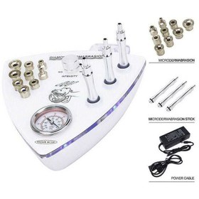 تصویر میکرودرم مثلثی الماسی دیاموند بااسپری 