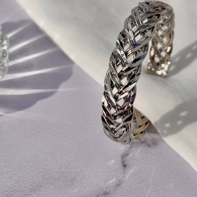 تصویر بنگل حصیری نقره‌ای 