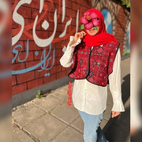 تصویر وست سنتی قرمز 