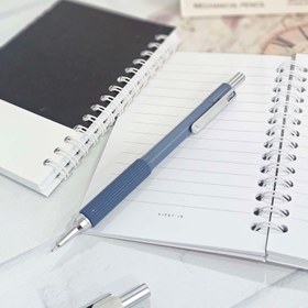 تصویر مداد مغزی ۰/۷ 