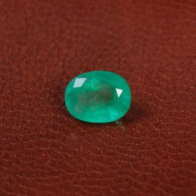 تصویر نگین زمرد کد 30146 Emerald stone