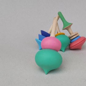 تصویر فرفره چوبی رنگی ۱۰۹ 