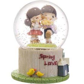 تصویر گوی موزیکال مدل دختر و پسر ایستاده با گل ا Girl and Boy Standing with Flower Musical Globe Girl and Boy Standing with Flower Musical Globe