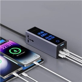 تصویر اینورتر فندکی پاورولوژی مدل PWCUQC044 ظرفیت ۳۰۰ وات با نمایشگر 