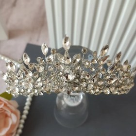 تصویر تاج پرنسسی عروس با مارکیزهای شیشه ای واصل 