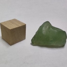 تصویر مولداویت ( تکتیت ) 101 