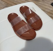 تصویر صندل زنانه آلانیا مدل شیشه‌ای با کفی طلقی رنگ قهوه‌ای 