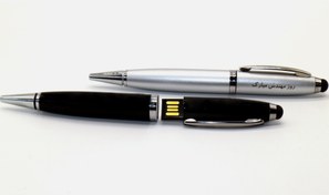 تصویر فلش مموری تبلیغاتی خودکاری کد V9 