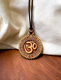 تصویر گردنبند اُم 