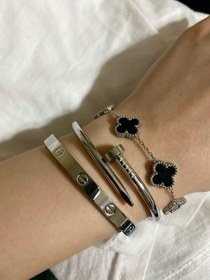 تصویر دستبند ونکلیف 