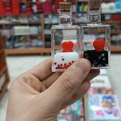 تصویر بطری معلق طرح LOVE 