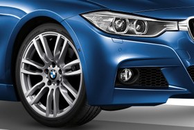 تصویر طلق چراغ خطر عقب بی ام و سری 3 اف 30 مدل های 2012 تا 2015 قطعه روی گلگیر BMW 3 Series F30 F35 2012-2015 Outer Tail Lamp Cover 