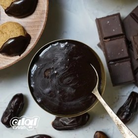 تصویر خرما شکلاتی تلخ مغزدار ۳ کیلوگرم 