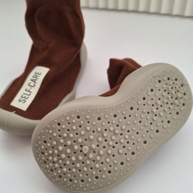 تصویر کفش جورابی نوزادی بچه گانه زیر سیلیکونی فانتزی مارک دار وارداتی Baby_sock