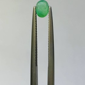 تصویر نگین زمرد زامبیا سایز 6*5 میلی‌متر 