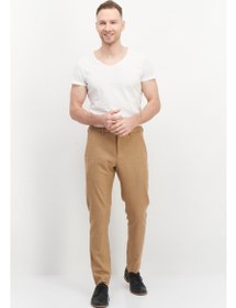 تصویر شلوار کتان مردانه با فیت معمولی و بافت دار، قهوه‌ای روشن برند esprit Men Regular Fit Textured Chino Pants, Light Brown