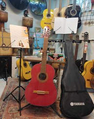 تصویر گیتار تحت برند آلمانی بنبرگ مدل BG-240p قرمز براق، مناسب تمامی سبک‌ها Benberg BG-240p German Classical Guitar – Glossy Red, suitable for all styles