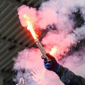 تصویر مشعل هشداری ضامن دار/Hand flare 