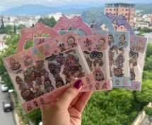 تصویر استیکر دسته دار شفاف سه تایی ۵۵ - لبوبو 