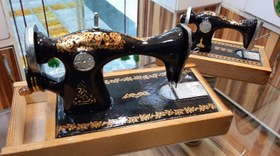 تصویر ماکت چرخ خیاطی سنتی دکوری 