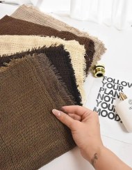 تصویر شال حصیری دور ریش مشکی 