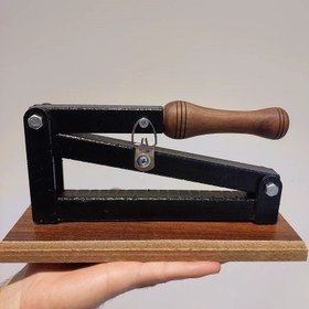 تصویر گردو شکن آپارتمانی 