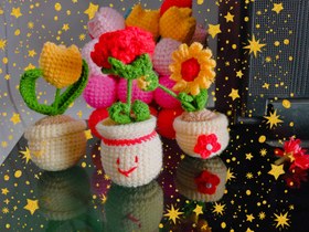 تصویر گلدان بافتنی گل رز 