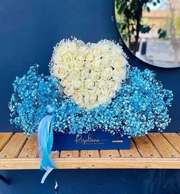 تصویر باکس گل عروس با رز برای تولد و سورپرایز عاشقانه آقا 117 