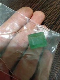 تصویر زمرد اصیل و اعلای معدنی زامبیایی 16 قیراطی 