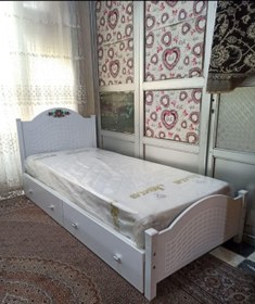 تصویر تخت خواب یکنفره مدل شقایق برند آغاج سایز 200×90 