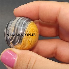 تصویر گوی مرمر قطر3 با پایه چوبی marble ball r3