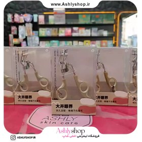 تصویر فرمژه رنگی یو یو وای پی UUYP make up tools coloured