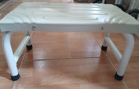 تصویر تک پله کنار تخت بیمار روی ABS 