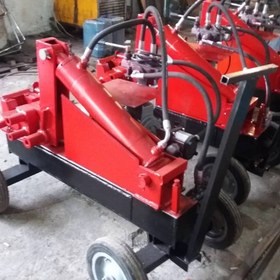 تصویر قیچی برش میلگرد سایز ۲۸ 